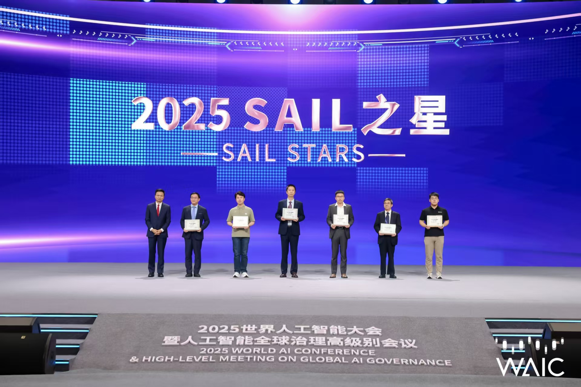 今年会·jinnianhui官方网站
成WAIC唯一获SAIL之星奖的机器人企业